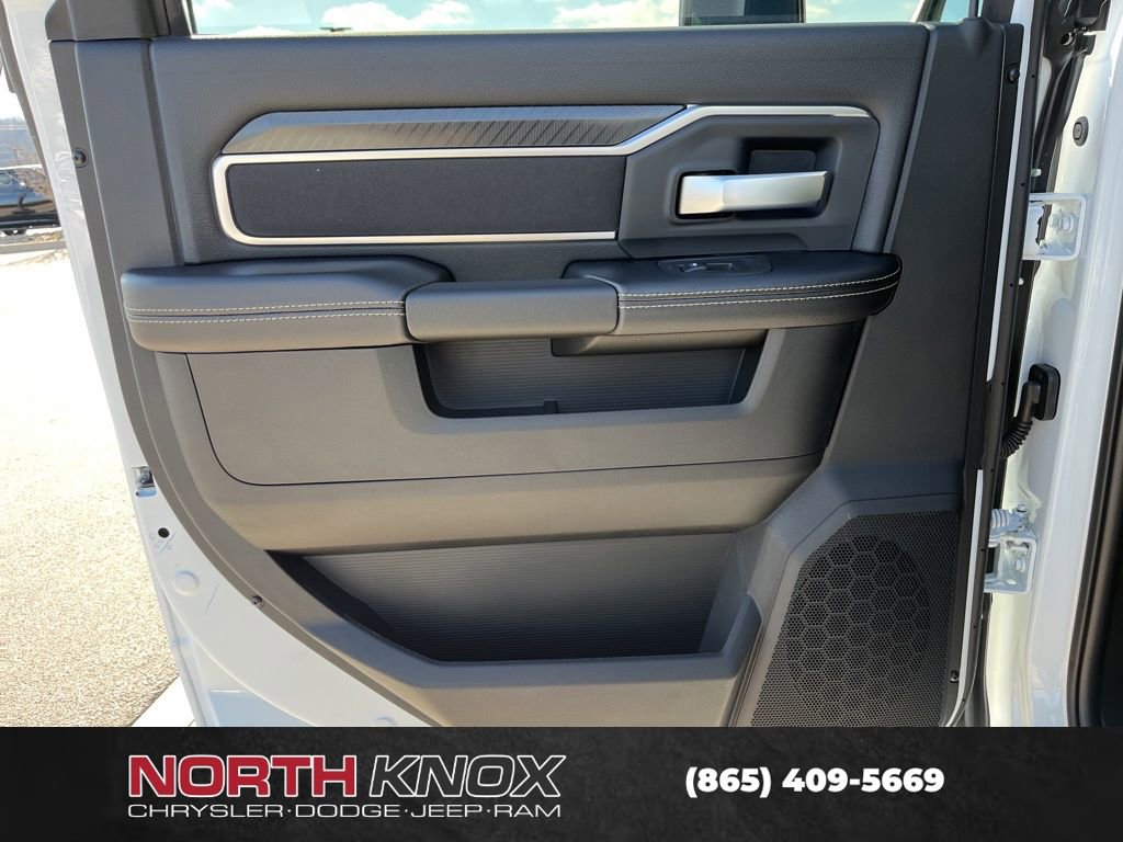 New 2026 RAM 4500 4x4 Crew Cab DRW image 14