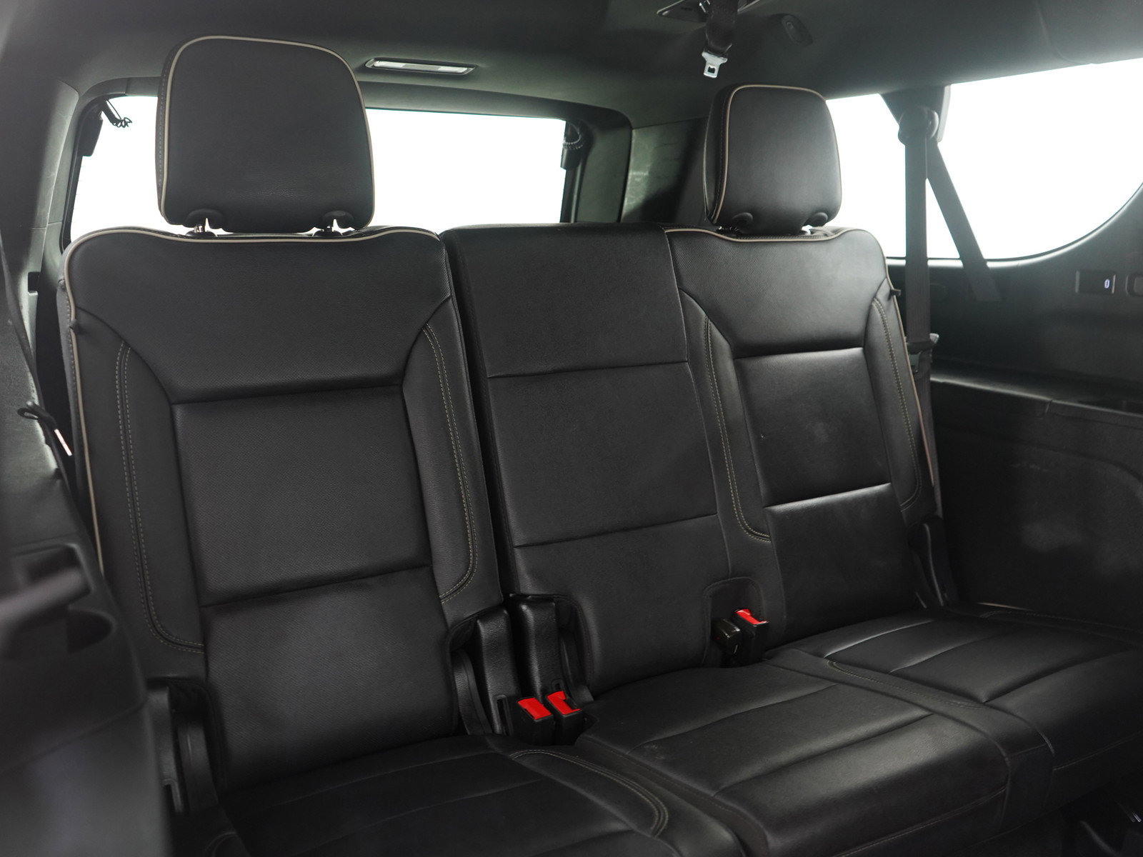 Used 2022 GMC Yukon XL SLT w/ SLT Luxury Package image 14