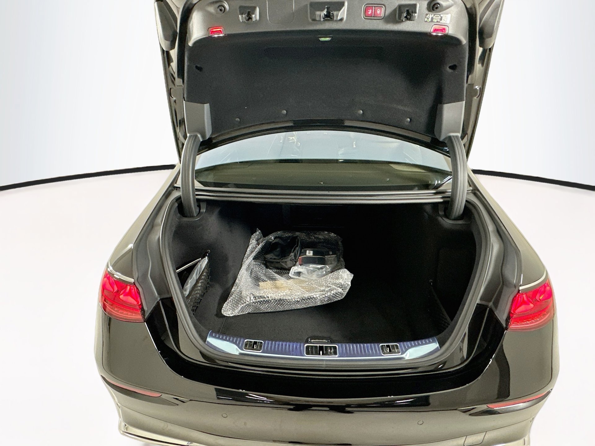 New 2027 Mercedes-Benz S 580 4MATIC Sedan image 30