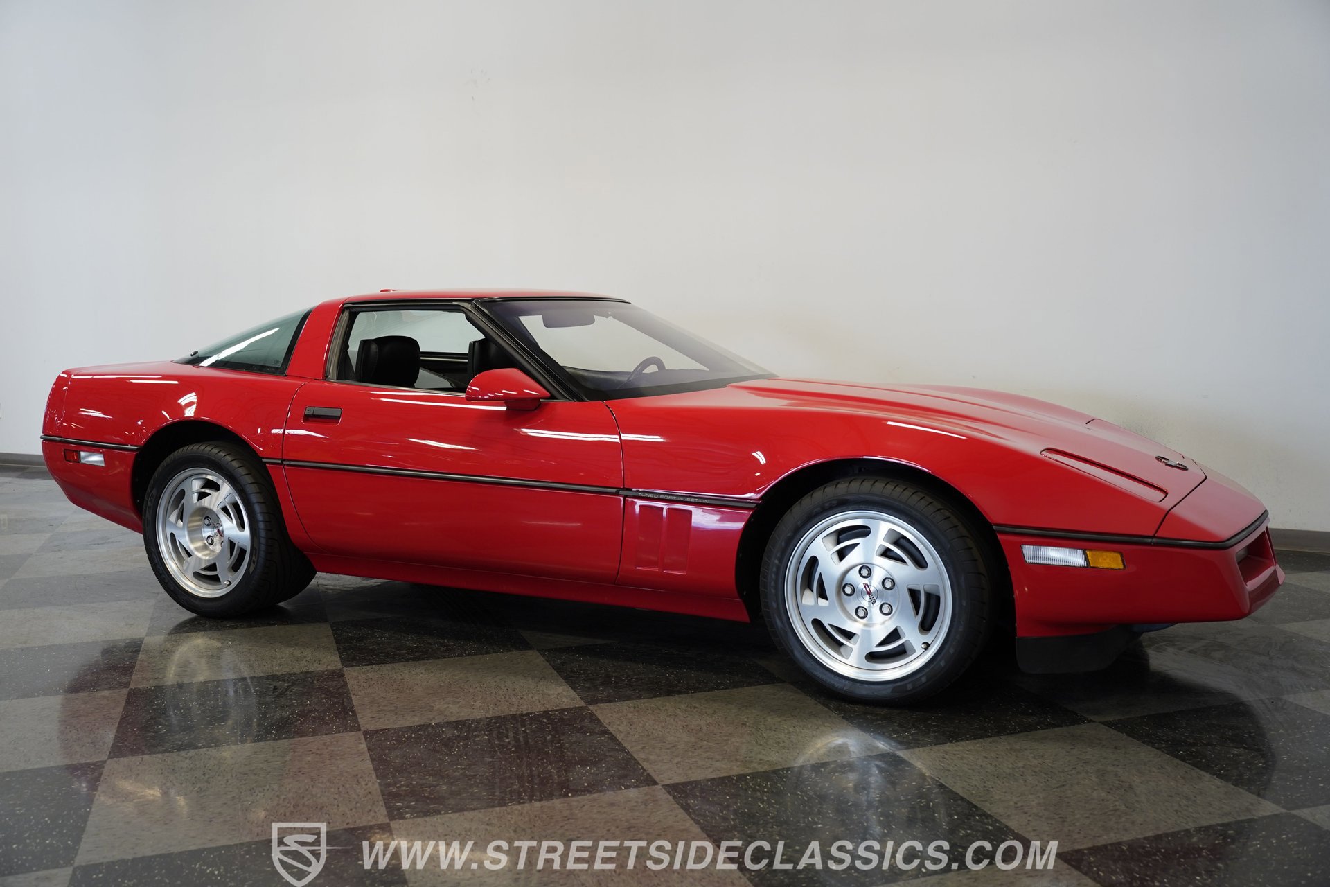 Used 1990 Chevrolet Corvette ZR-1 RWD image 16