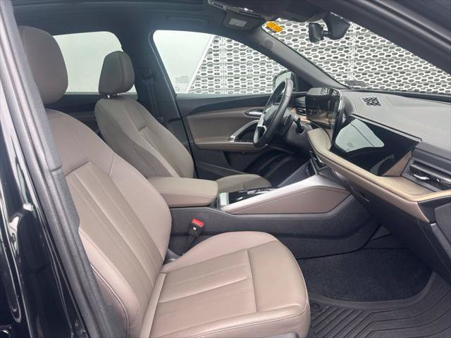 Used 2025 Audi Q5 Premium Plus w/ Premium Plus AWD/4WD image 44