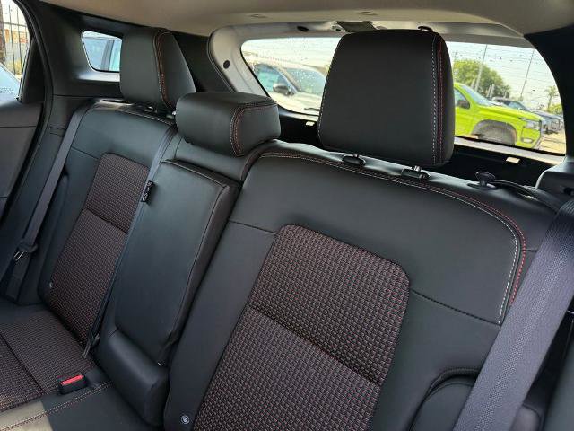 New 2026 Nissan Kicks SR w/ SR Premium Package FWD image 10