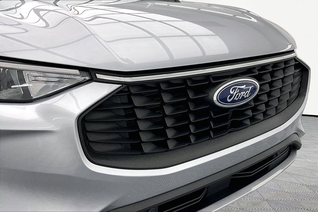 Certified 2023 Ford Escape Active AWD/4WD image 28