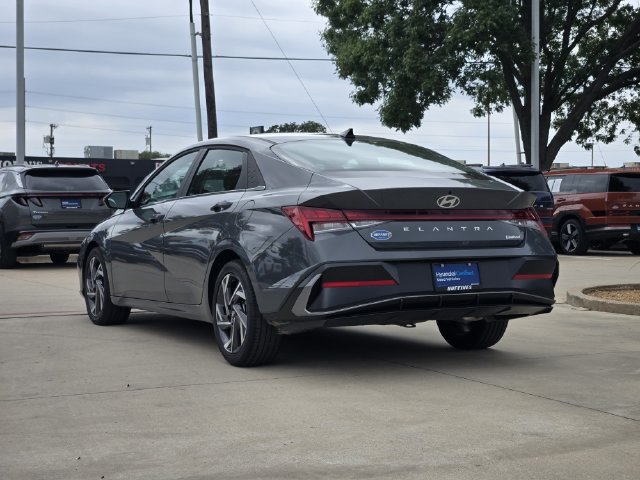 Certified 2026 Hyundai Elantra Limited FWD image 3