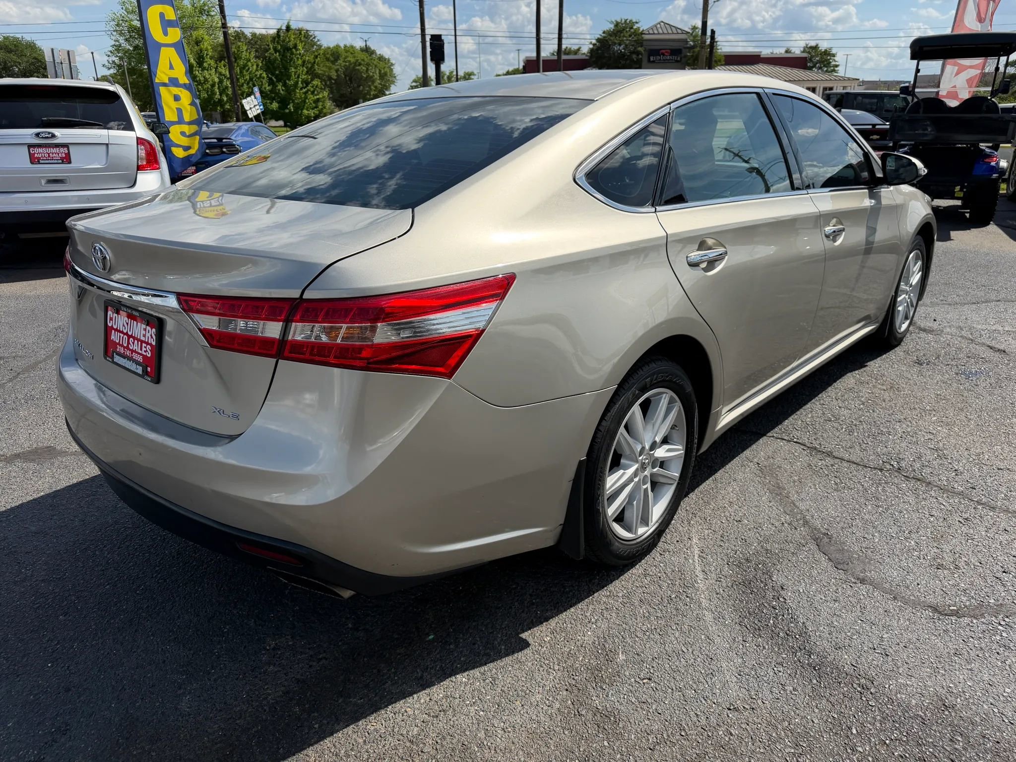 Used 2014 Toyota Avalon XLE FWD image 21
