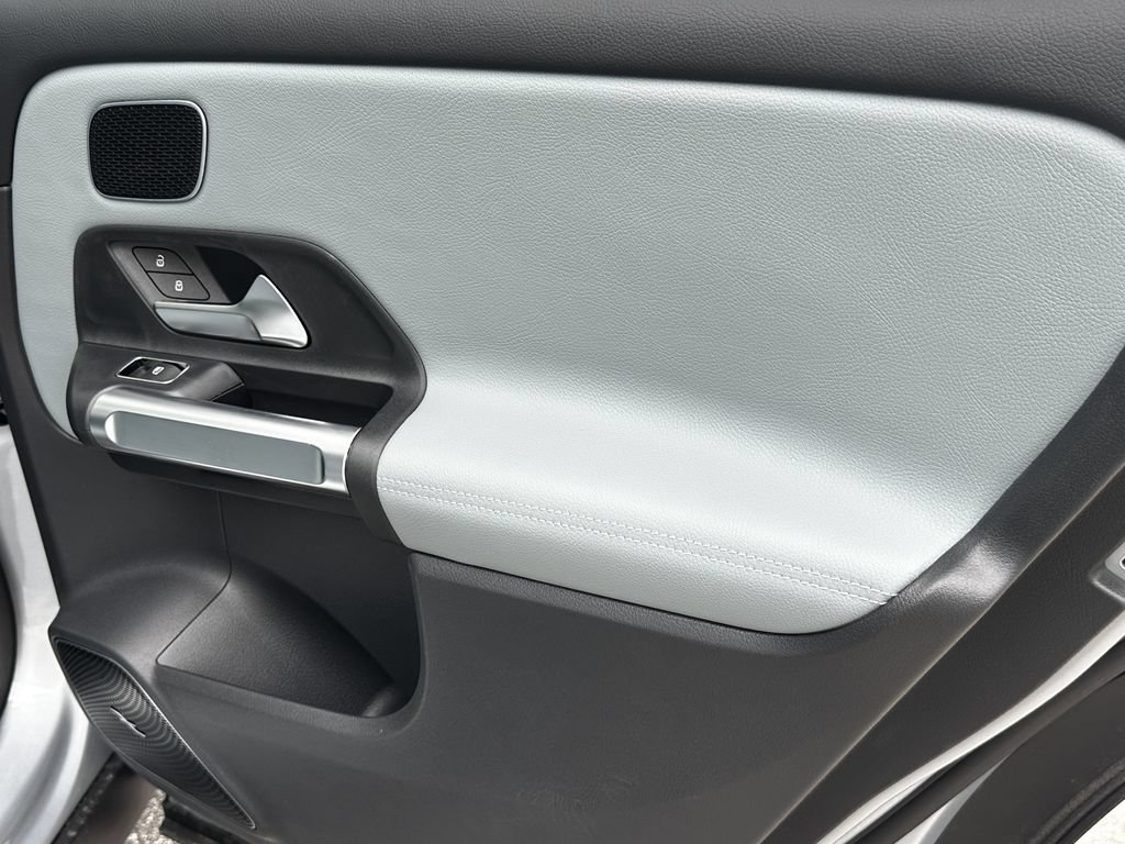 New 2026 Mercedes-Benz GLB 250 image 19