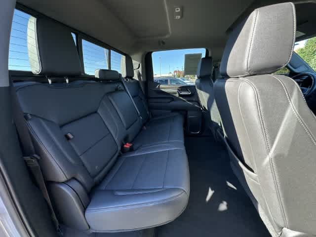 Used 2024 Chevrolet Silverado 1500 LT Trail Boss w/ Convenience Package II AWD/4WD image 22