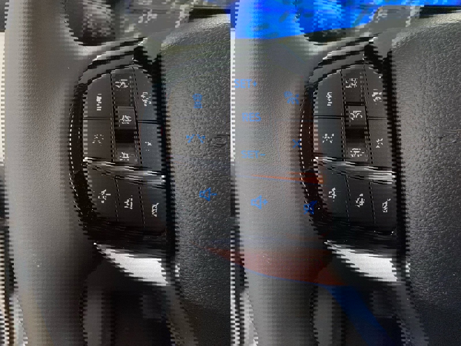 New 2026 Ford Explorer Platinum w/ LUX Leather Package image 28