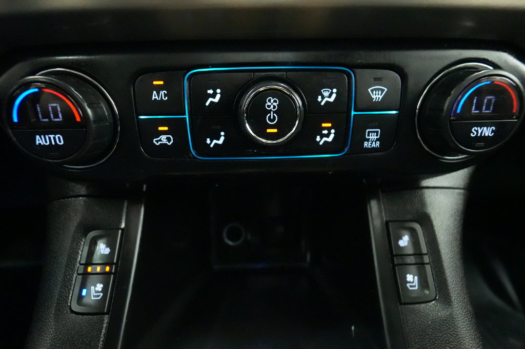Used 2019 GMC Acadia Denali w/ Technology Package AWD/4WD image 40