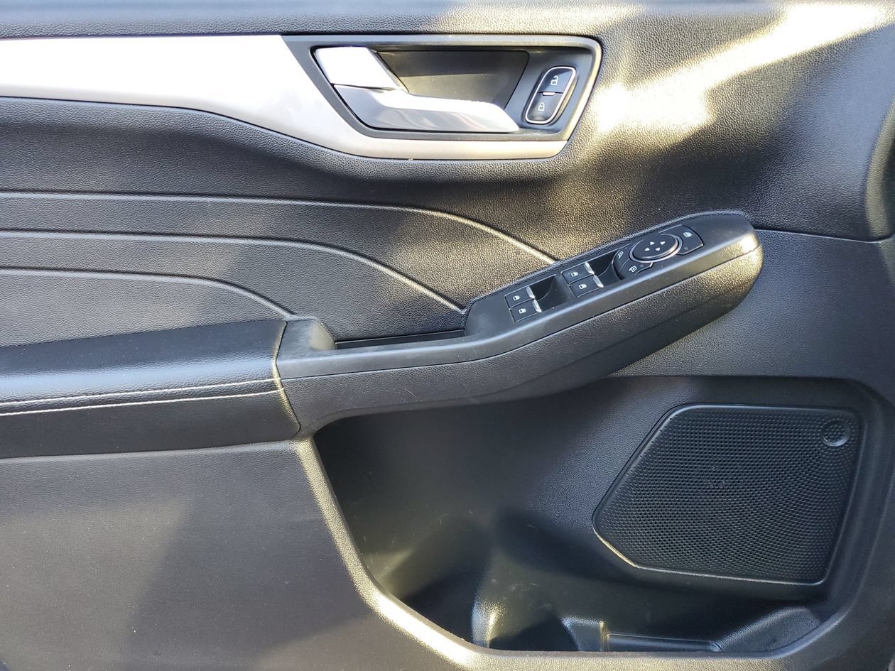Used 2021 Ford Escape SEL AWD/4WD image 17