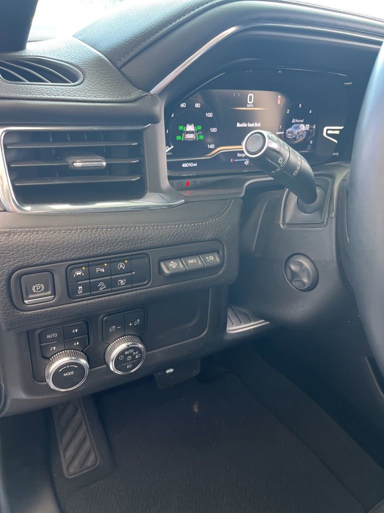 Used 2023 GMC Yukon Denali image 16