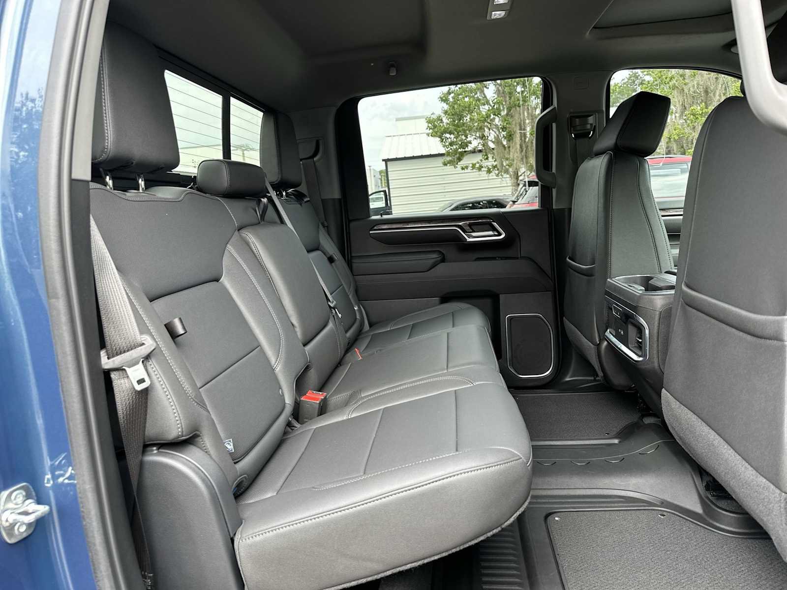 Certified 2025 Chevrolet Silverado 3500 LTZ w/ LTZ Premium Package AWD/4WD image 18