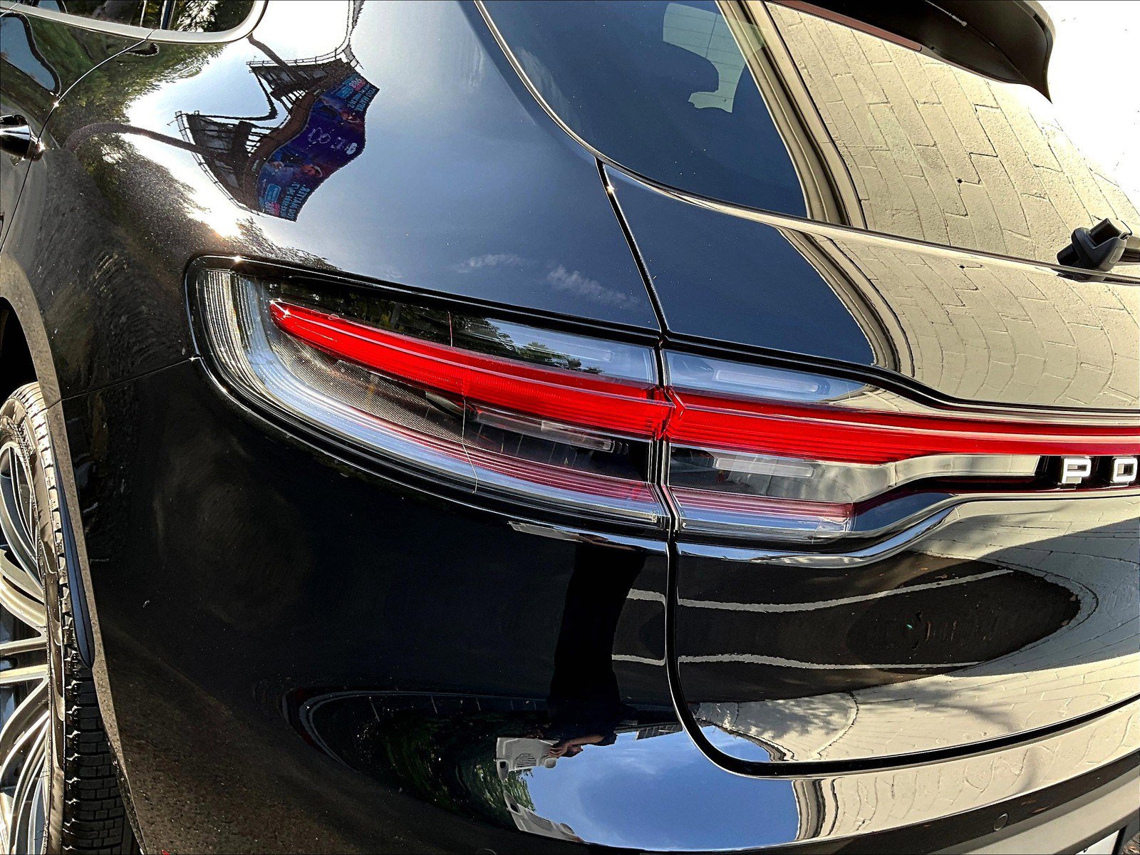 New 2026 Porsche Macan image 25