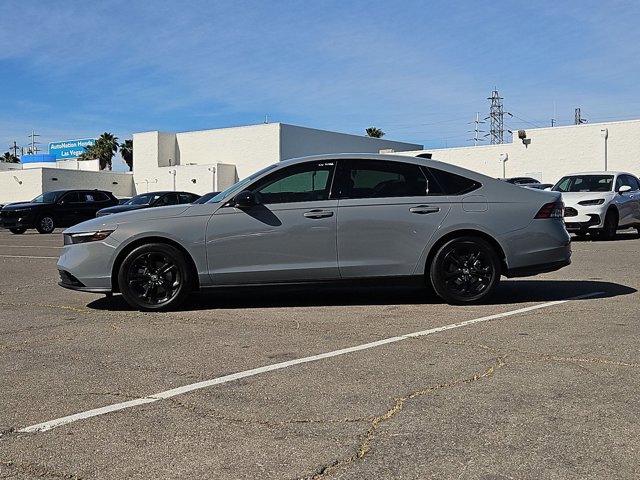 Used 2025 Honda Accord SE image 9