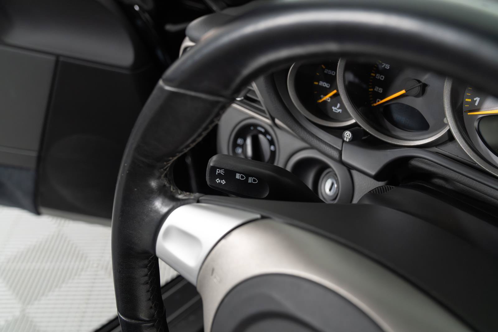 Used 2007 Porsche 911 GT3 RS RWD image 36