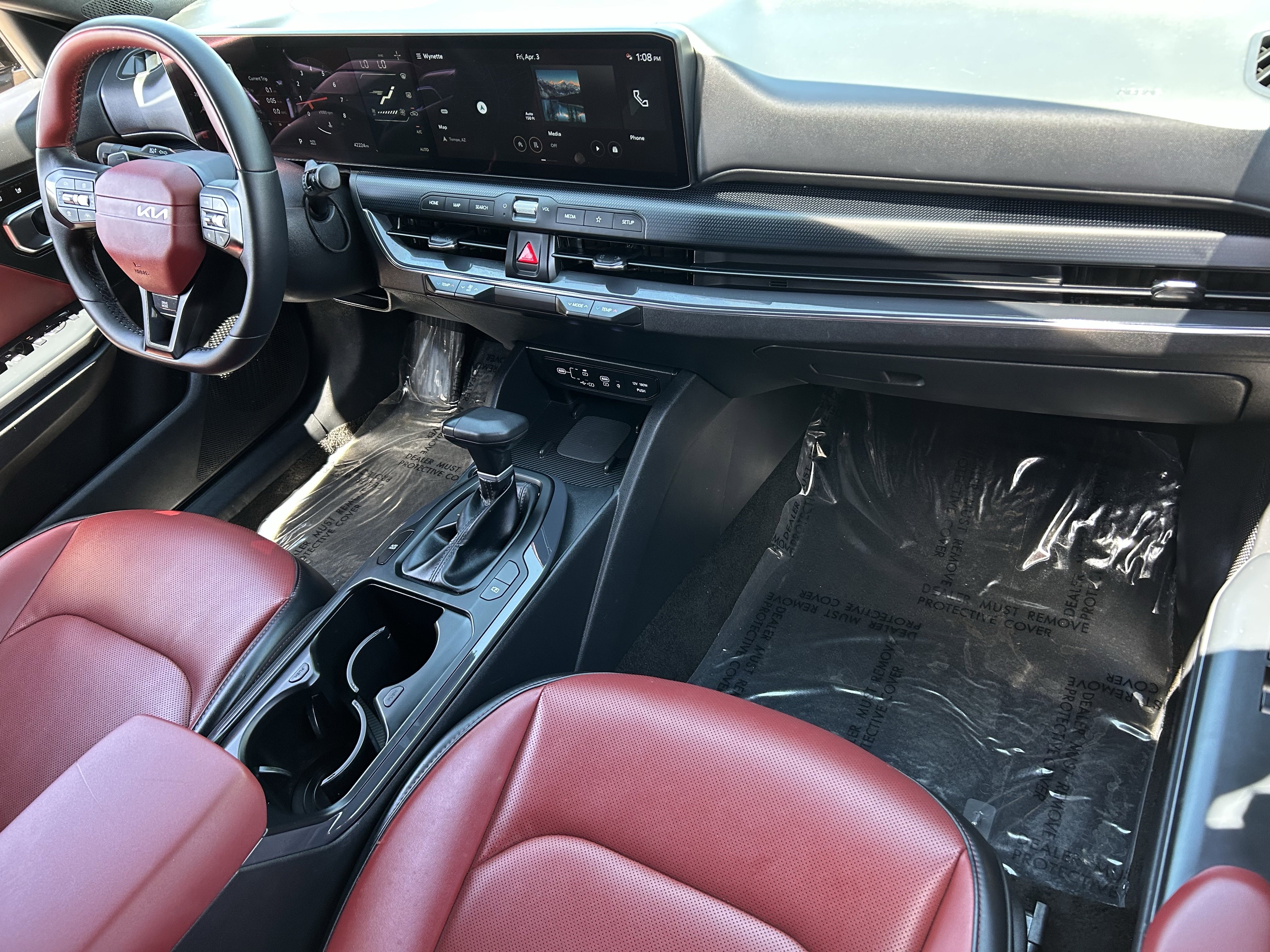 Used 2025 Kia K4 GT-Line w/ GT-Line Premium Package image 12