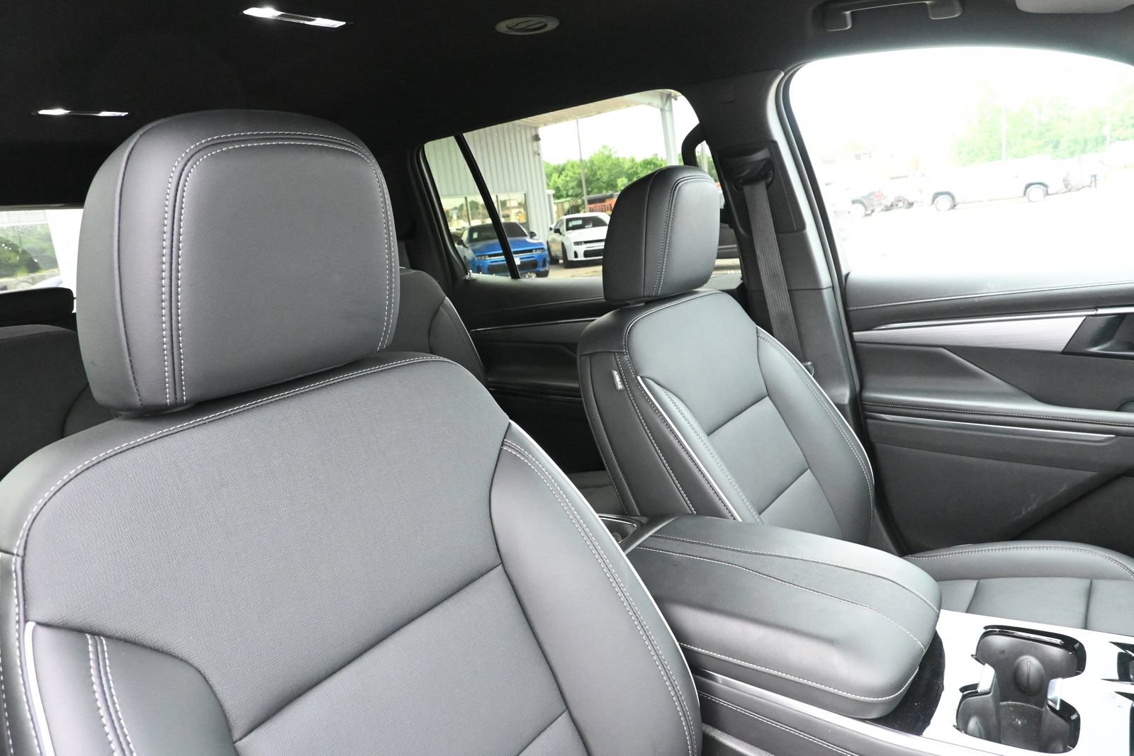 Used 2026 Buick Enclave Preferred FWD image 35