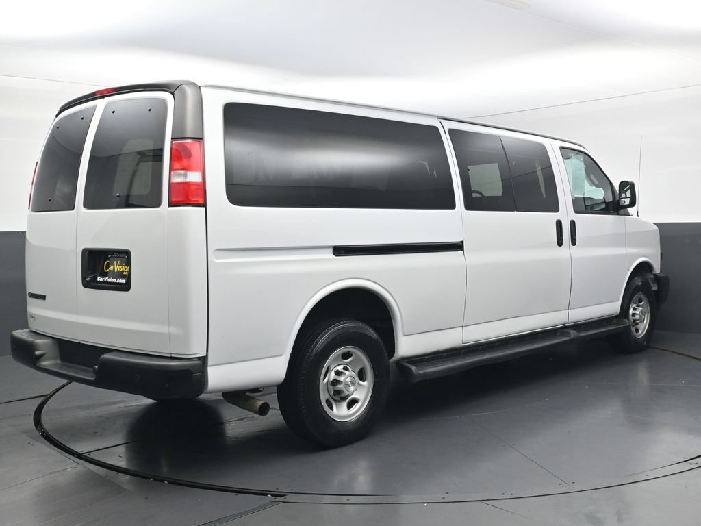 Used 2023 Chevrolet Express 3500 LS RWD image 5
