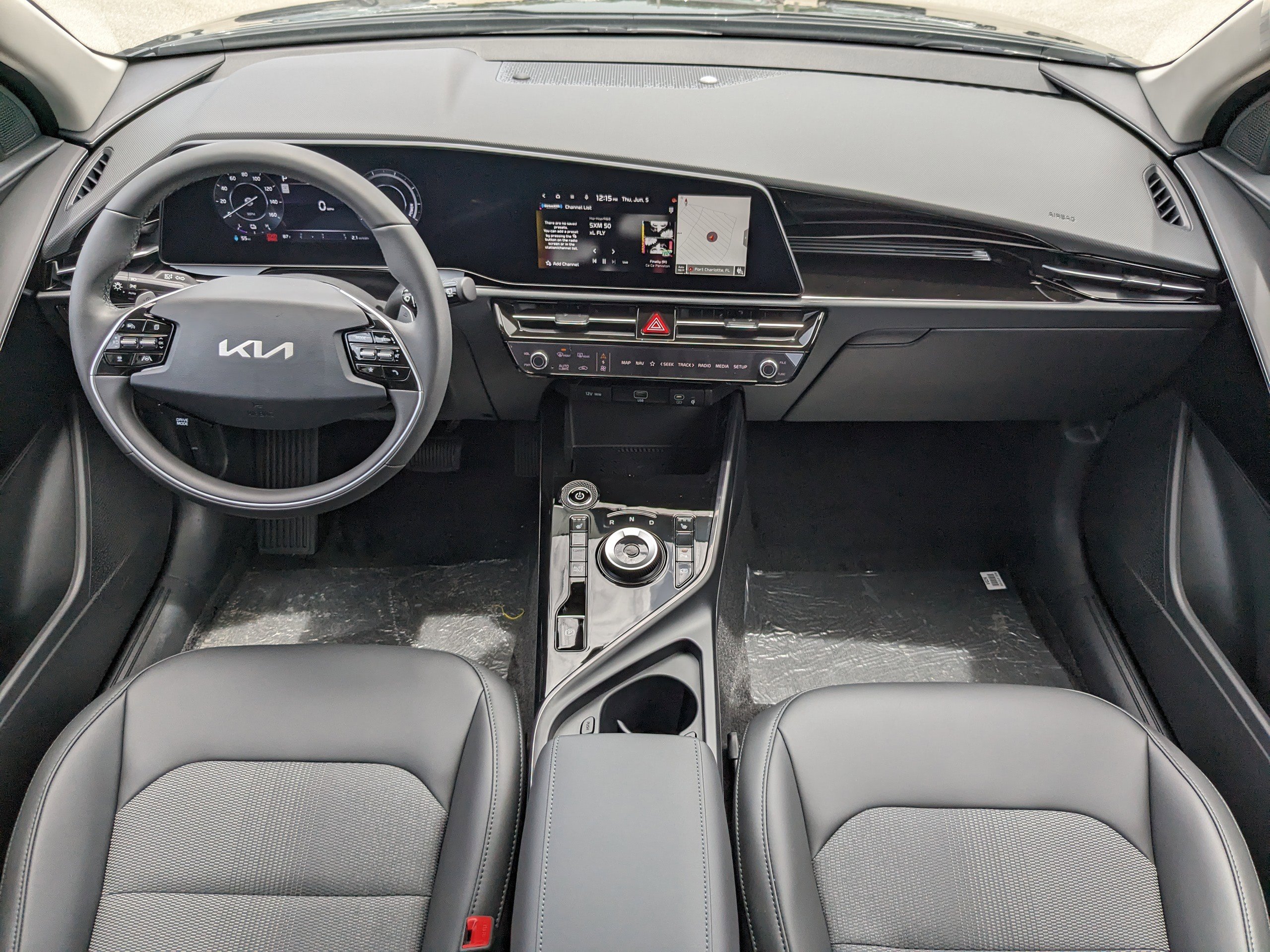 New 2025 Kia Niro Wind image 19