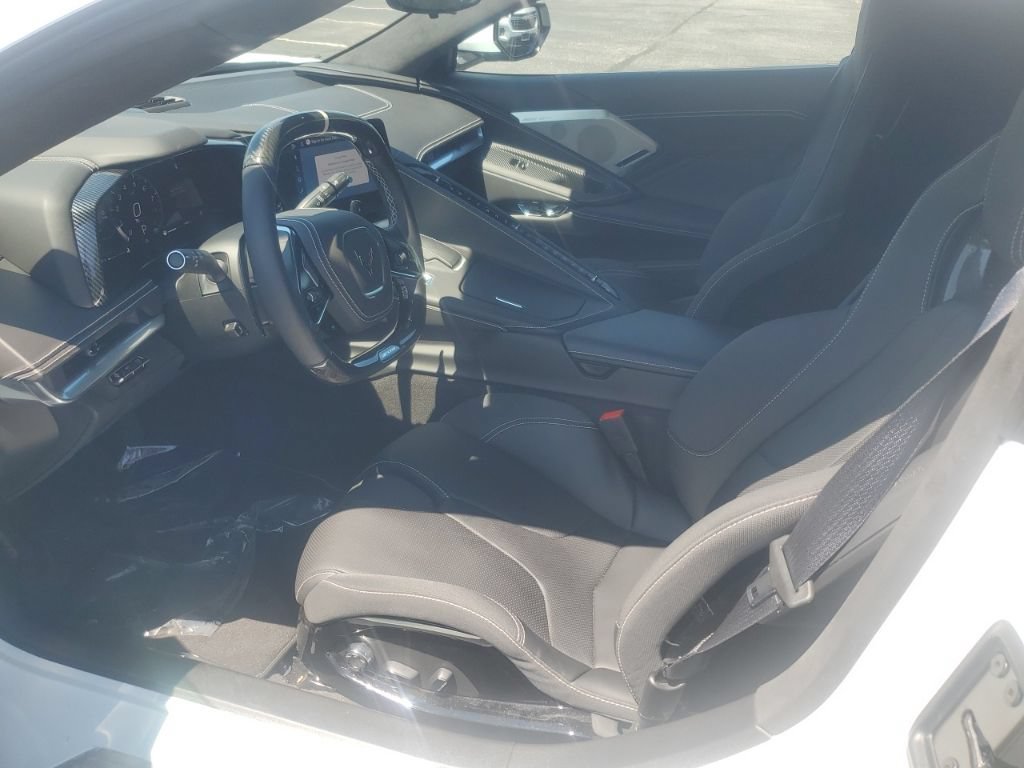Used 2025 Chevrolet Corvette Z06 w/ Battery Protection Package RWD image 11