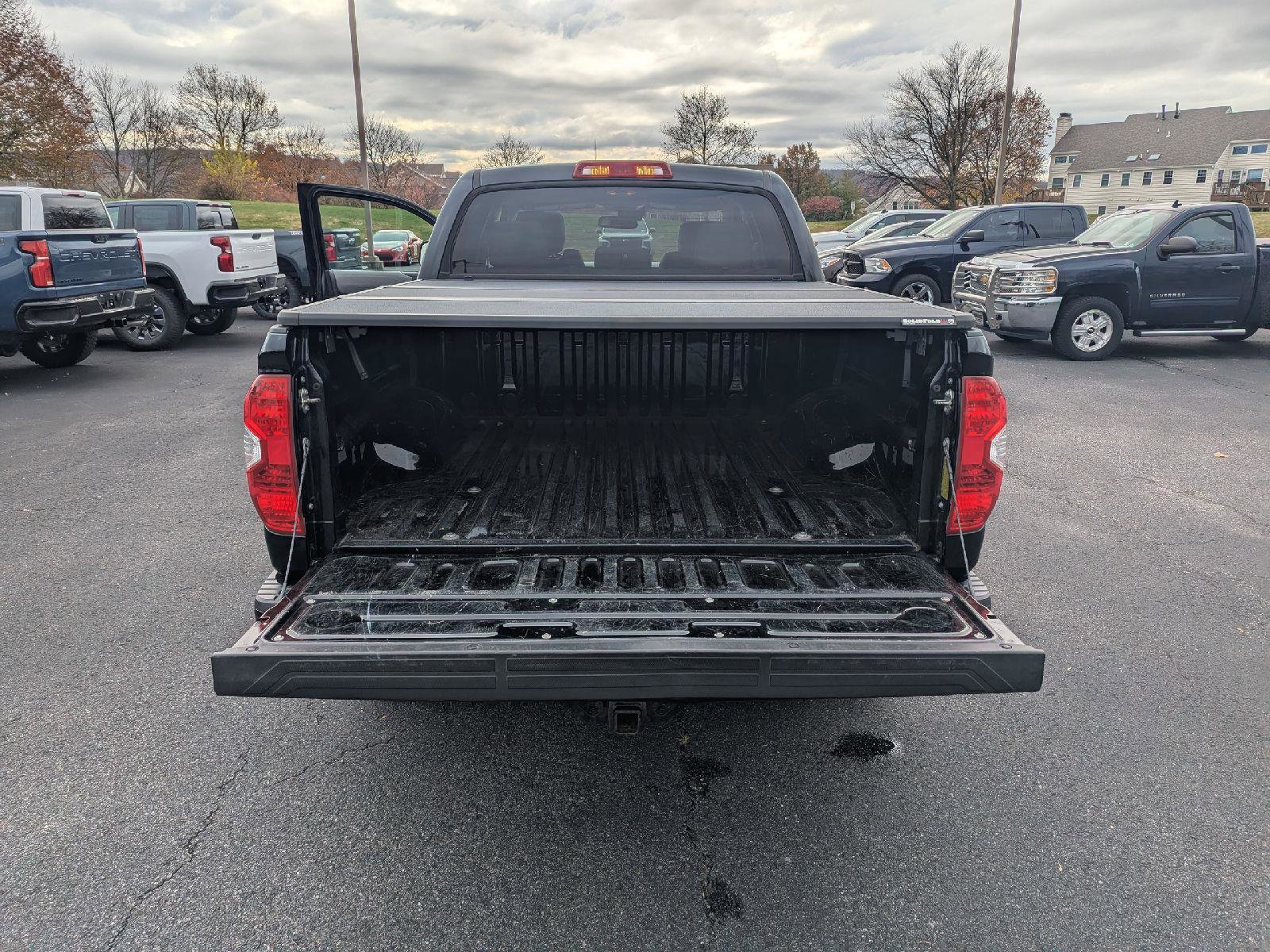 Used 2018 Toyota Tundra Limited image 24