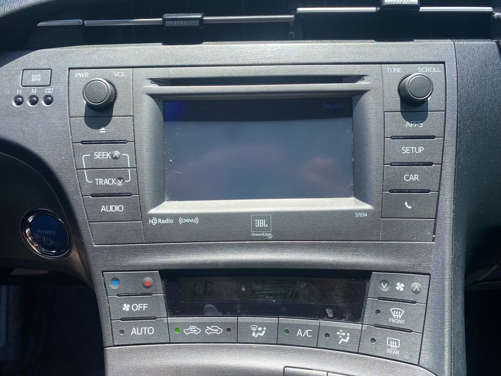 Used 2015 Toyota Prius Four FWD image 16