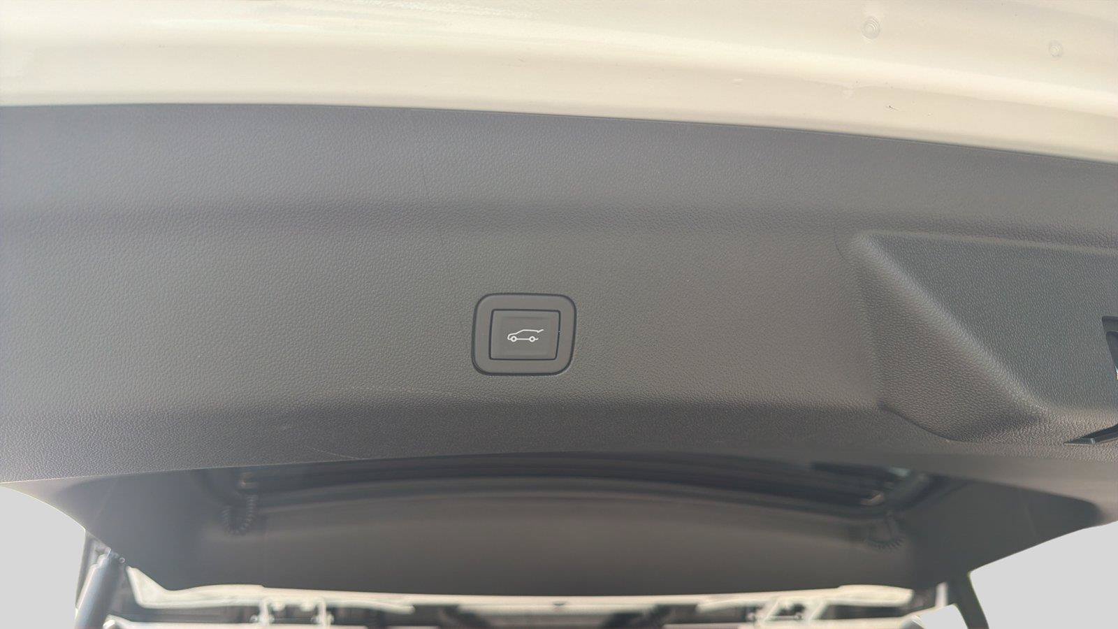 New 2026 GMC Yukon XL Denali Ultimate AWD/4WD image 24