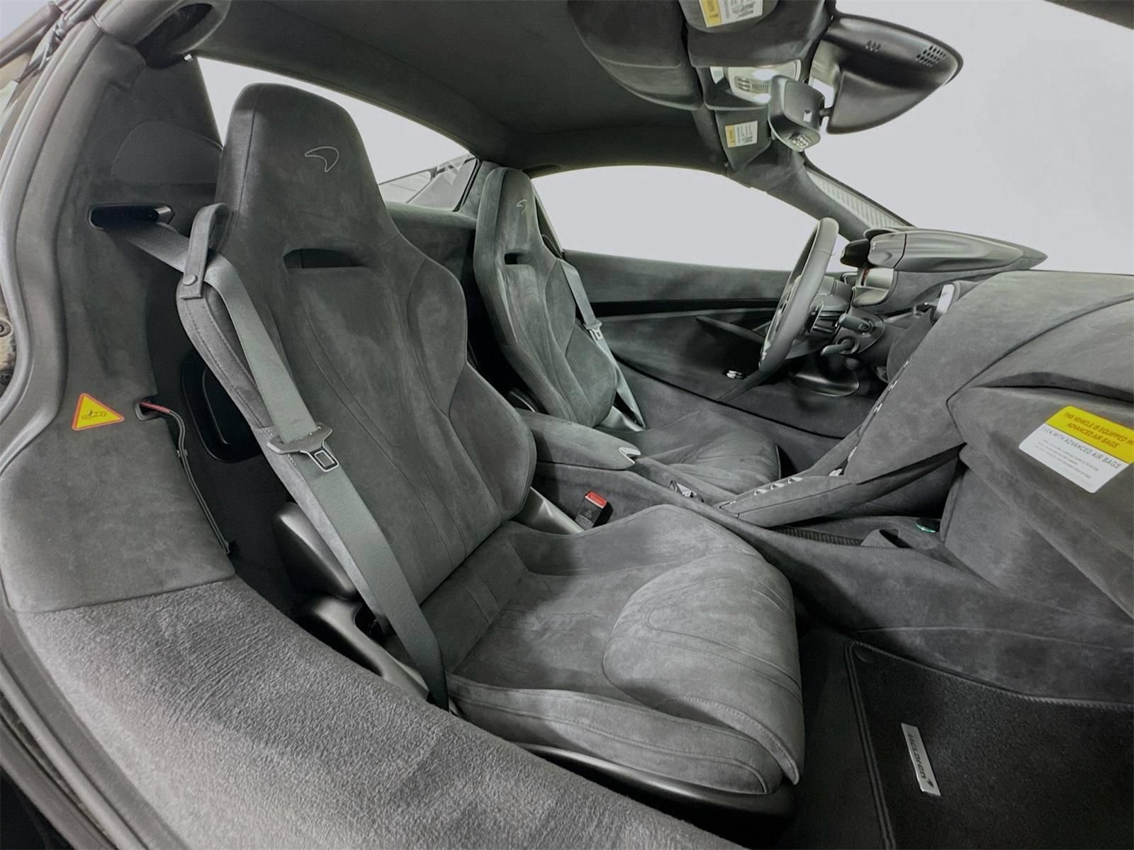 Used 2024 McLaren 750S Spider RWD image 10