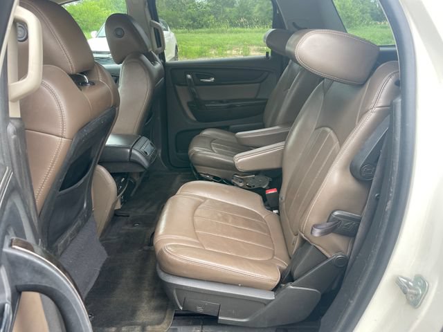 Used 2014 GMC Acadia SLT w/ Technology Package AWD/4WD image 28