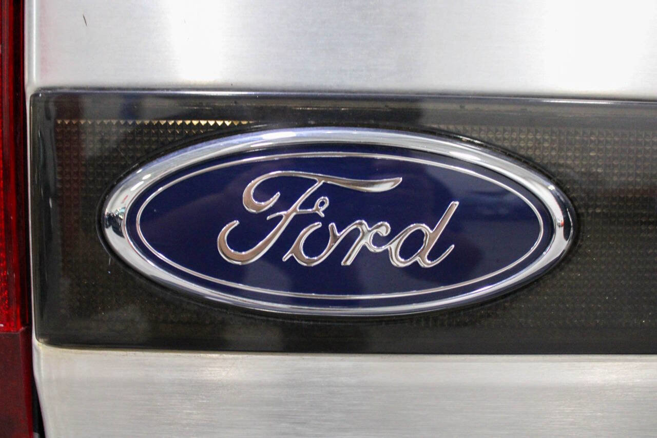 Used 1994 Ford Bronco XLT image 24