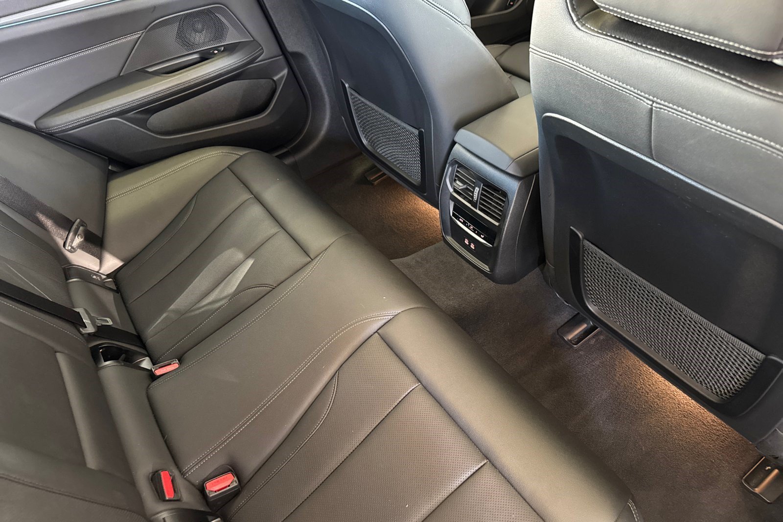 Used 2024 BMW i4 eDrive35 w/ Parking Assistance Package RWD image 33