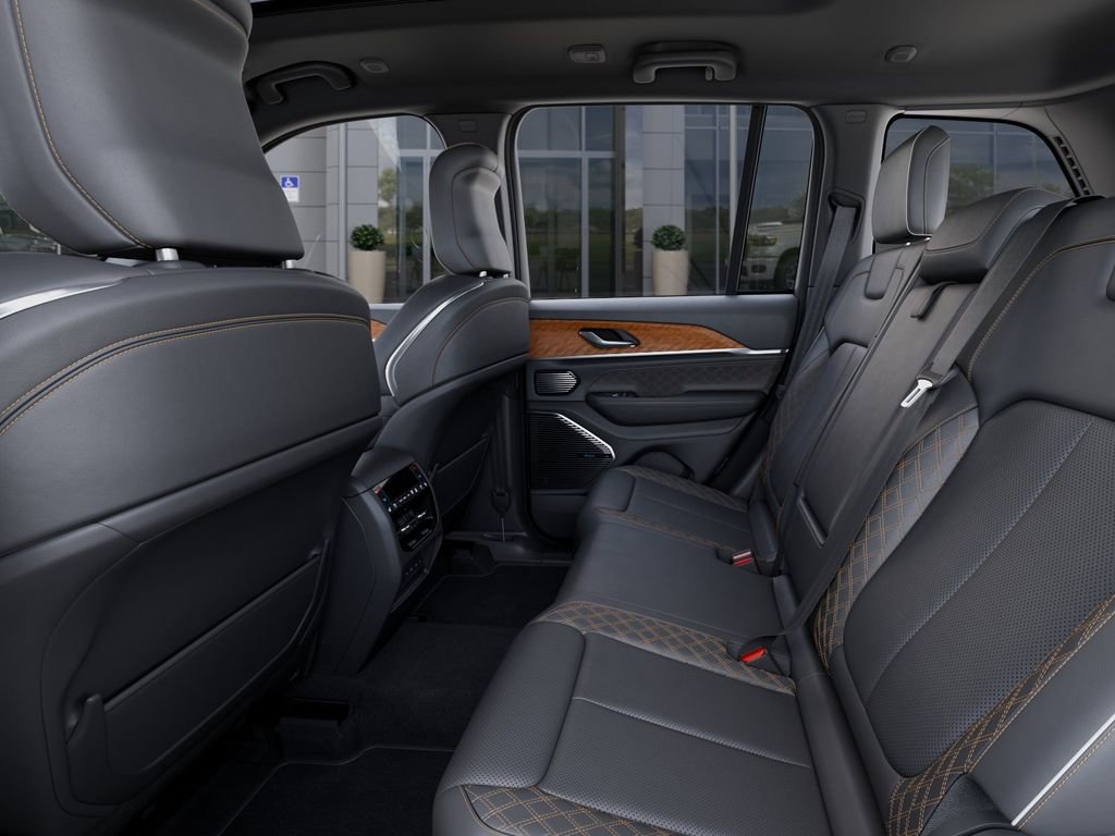 New 2026 Jeep Grand Cherokee Summit image 23