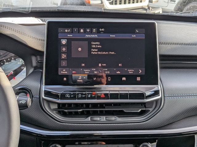 New 2026 Jeep Compass Latitude AWD/4WD image 18