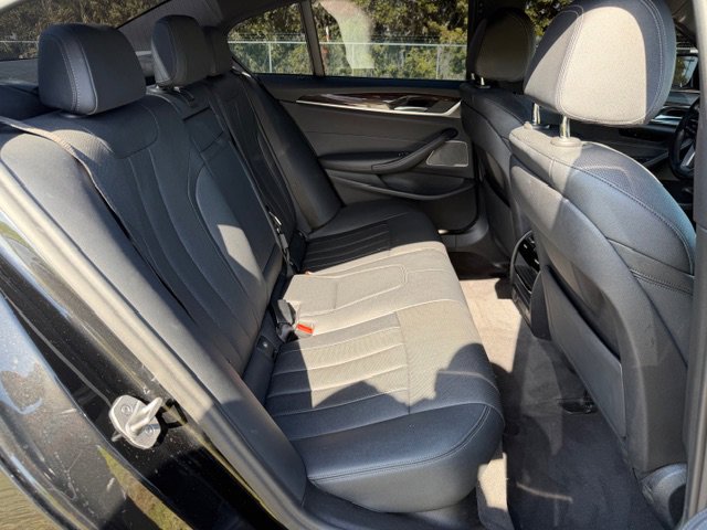 Used 2022 BMW 530i RWD image 14