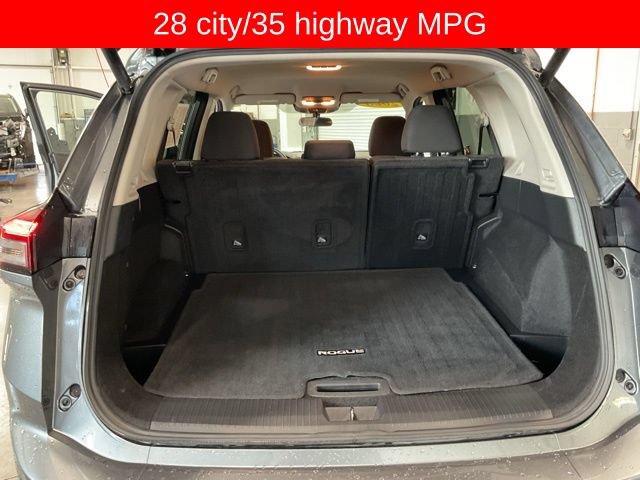 Used 2025 Nissan Rogue SV AWD/4WD image 20