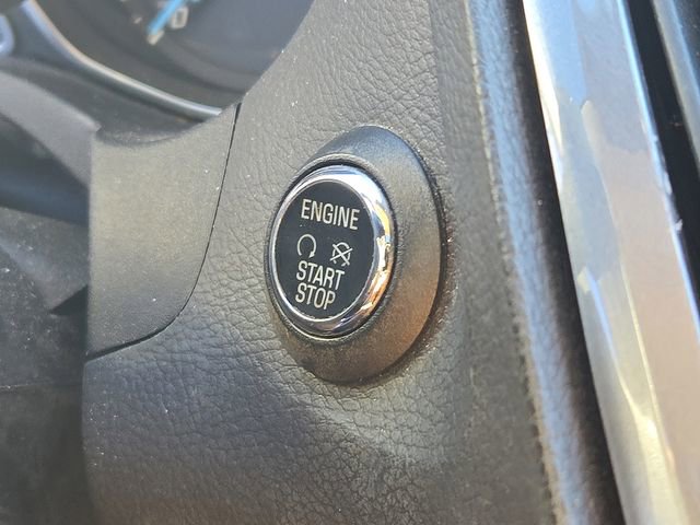 Used 2012 Ford Focus Titanium image 28