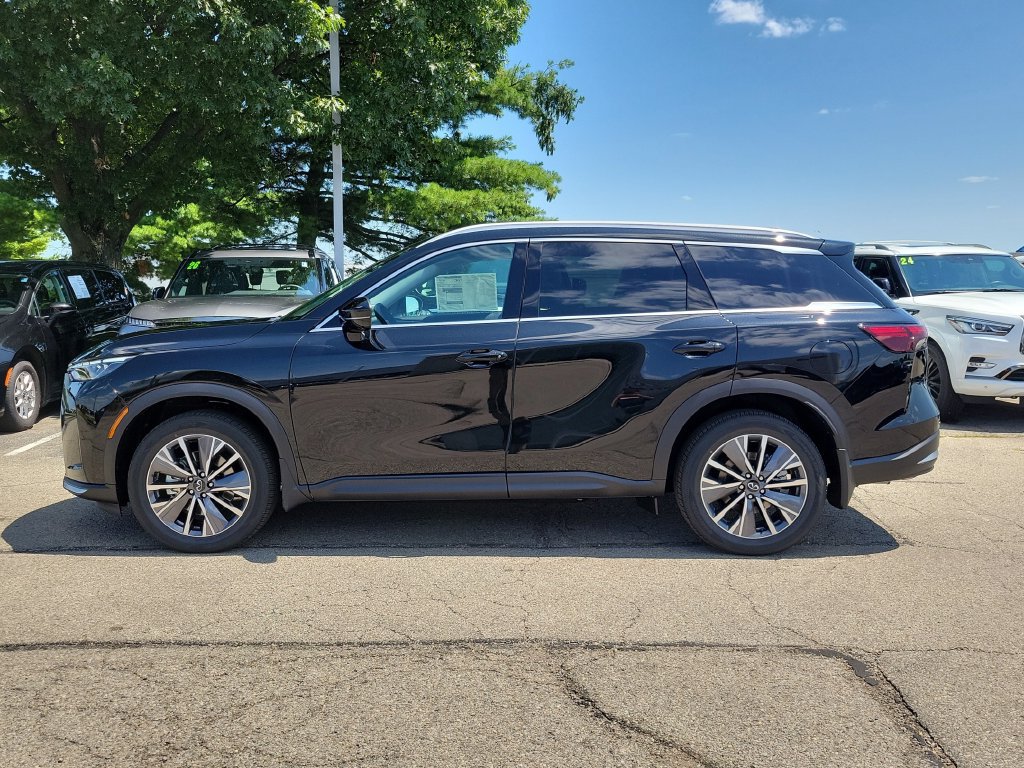 New 2027 INFINITI QX60 Luxe w/ Cargo Package AWD/4WD image 2