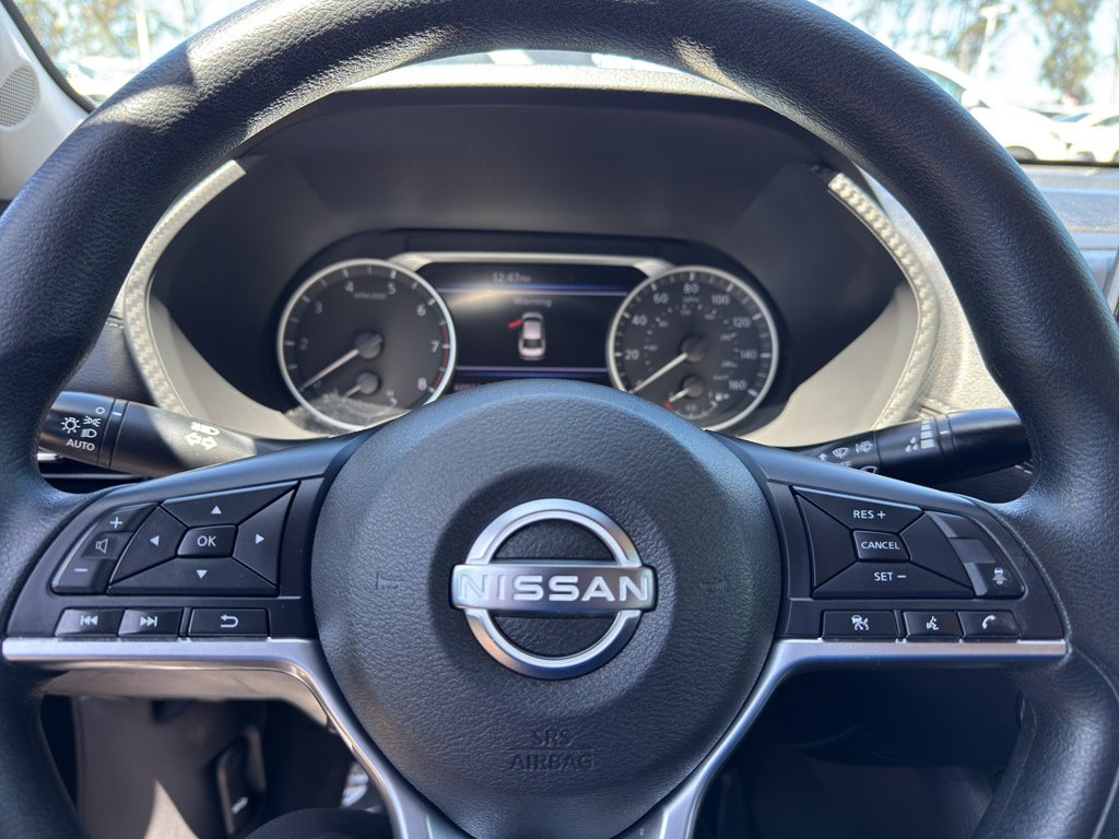 Used 2024 Nissan Sentra SV FWD image 14
