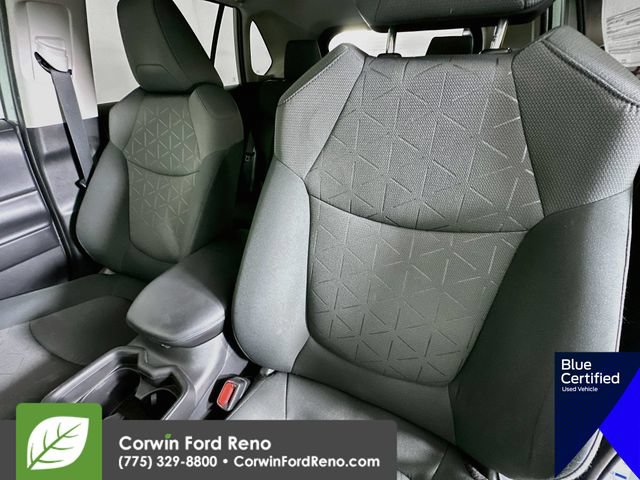 Used 2021 Toyota RAV4 XLE w/ Convenience Package AWD/4WD image 25