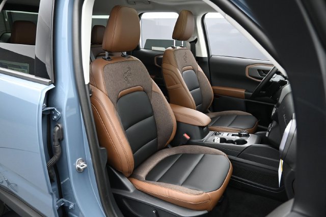 New 2026 Ford Bronco Sport Outer Banks w/ Outer Banks Tech Package+ AWD/4WD image 37