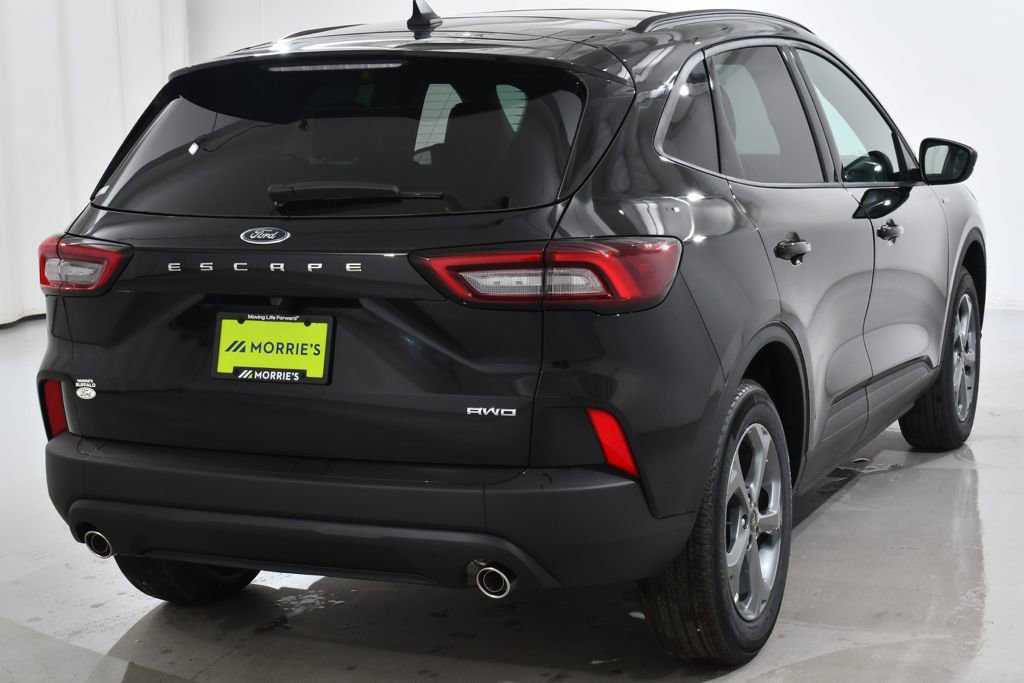 New 2025 Ford Escape ST-Line w/ Cold Weather Package AWD/4WD image 6