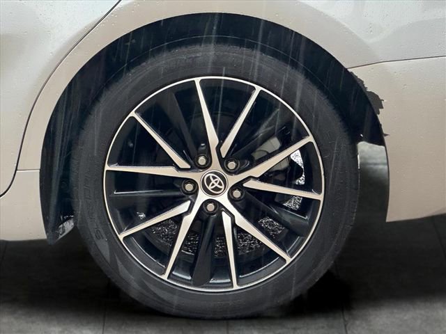 Used 2023 Toyota Camry SE image 7