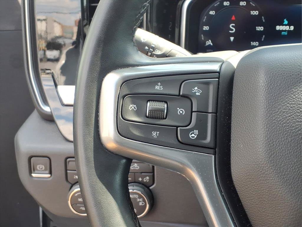 Used 2023 Chevrolet Silverado 1500 LT AWD/4WD image 10