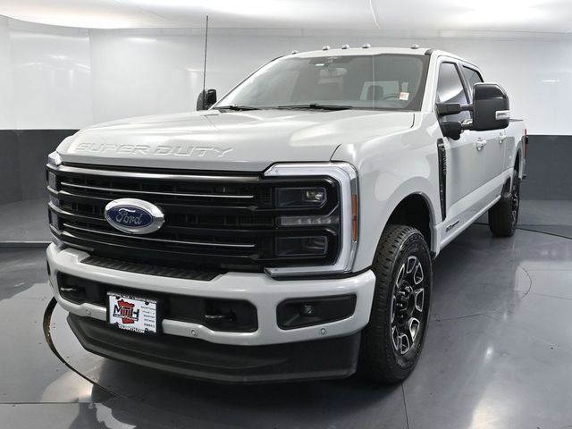 Used 2025 Ford F250 Platinum w/ FX4 Off-Road Package image 12