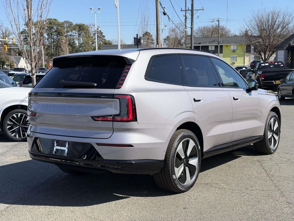 New 2026 Volvo EX90 Plus RWD image 18