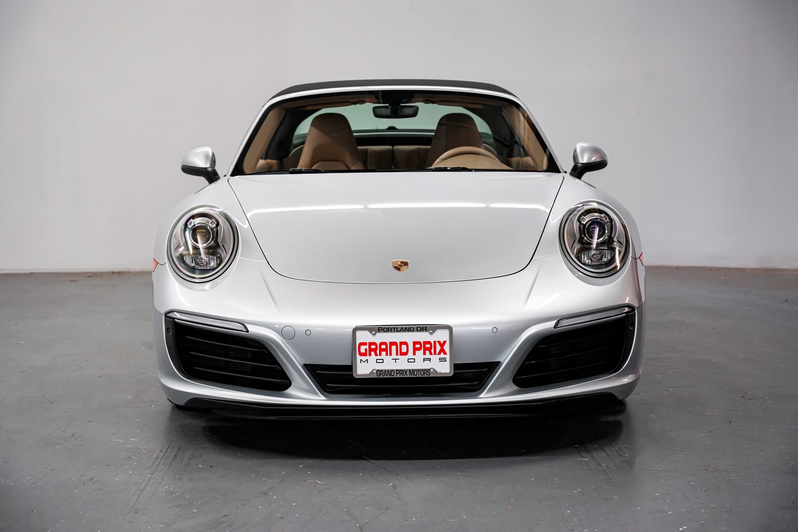 Used 2017 Porsche 911 Targa 4 AWD/4WD image 5