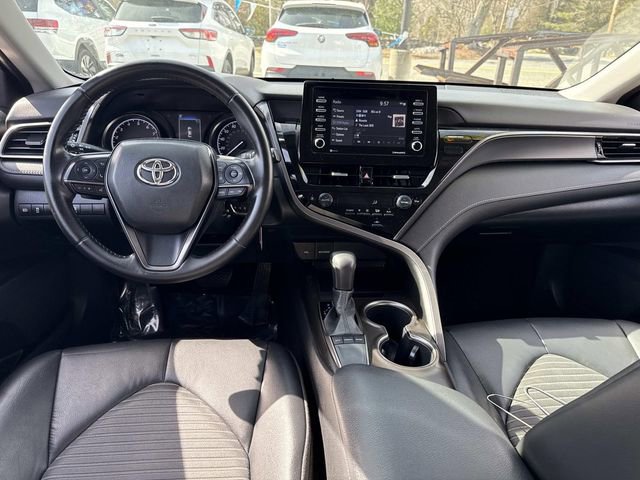 Used 2023 Toyota Camry SE image 15