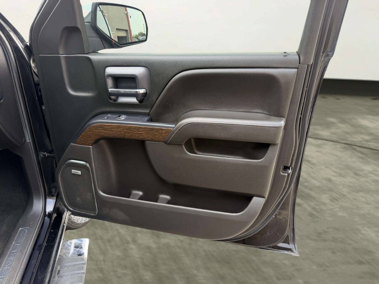 Used 2018 GMC Sierra 1500 Denali AWD/4WD image 25
