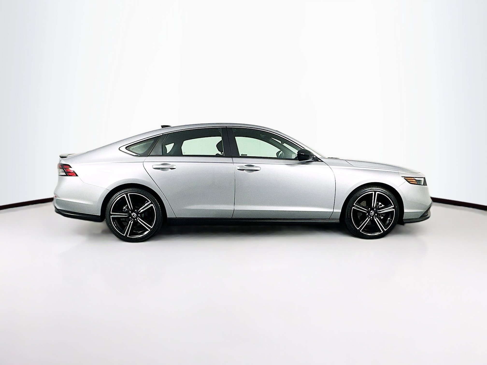 Used 2023 Honda Accord Sport image 10