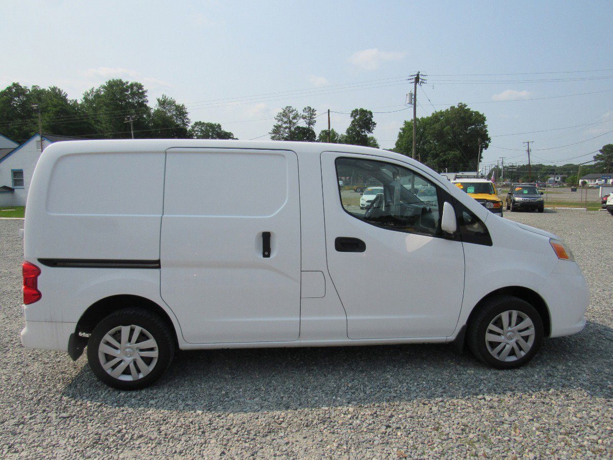Used 2014 Nissan NV200 SV w/ Exterior Appearance Package image 4